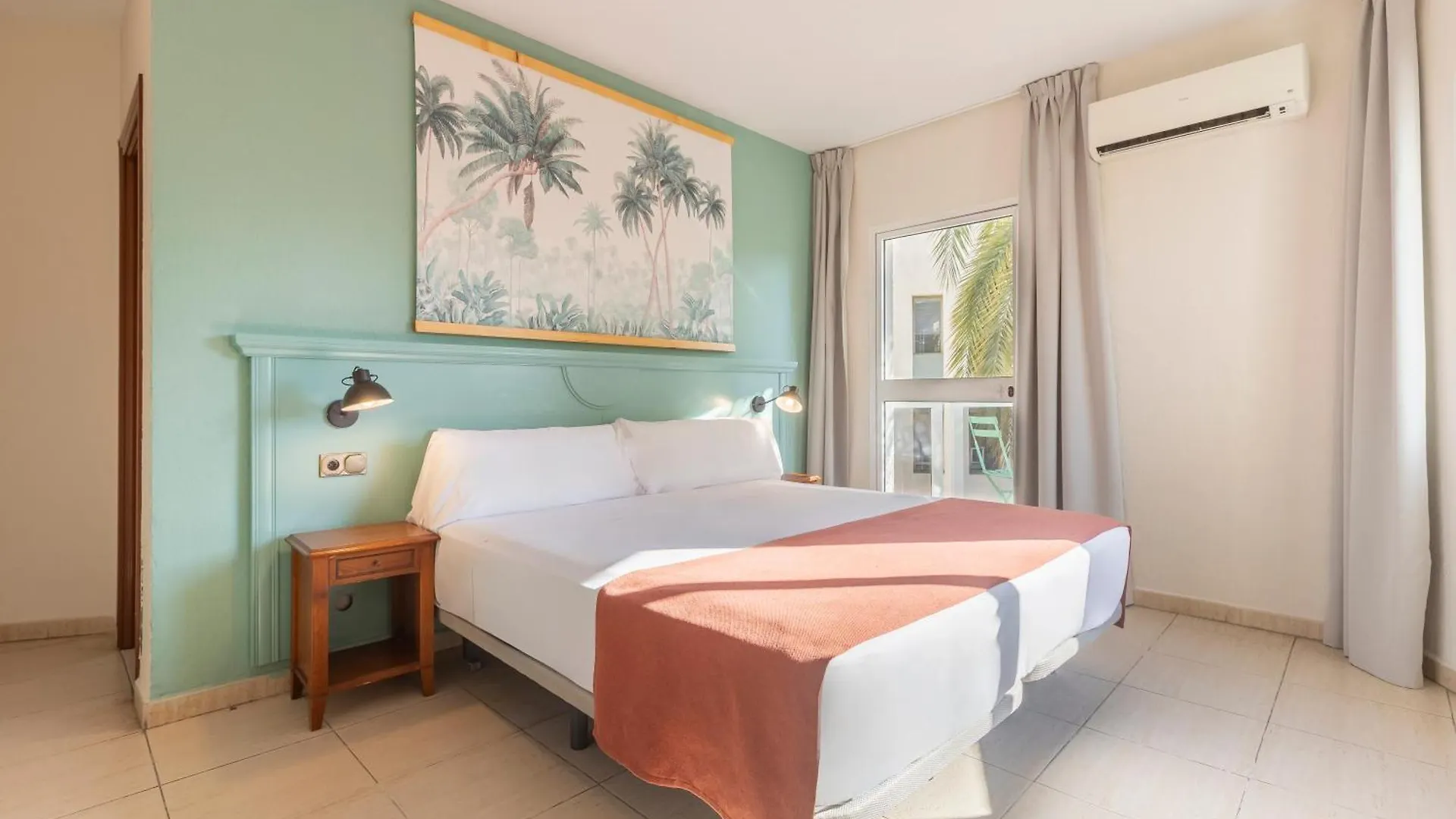 Moon Dreams Fuengirola Hotel
